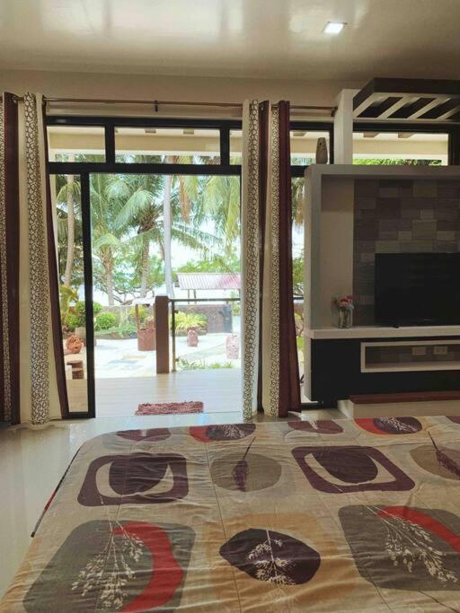 Beach Getaway Studio Villa In Lobo ภายนอก รูปภาพ